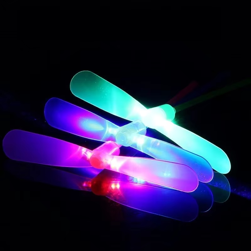 LED Luminous Bamboo Dragonfly  – Kids Outdoor Movie Night recenzja i cena